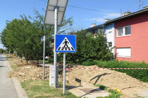 Radovi na kanalizacijskoj mreži u Starom Grabovcu i novom cjevovodu za pitku vodu u Novskoj