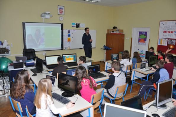 Radionice o sigurnosti na internetu - Matematički zadaci uz pomoć pokreta i glasovnih naredbi