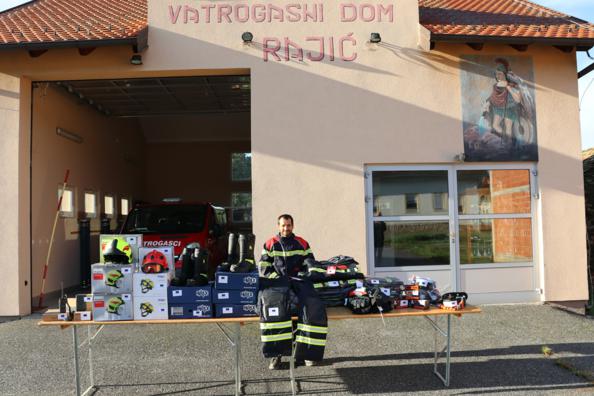 Isporučena vatrogasna oprema, oprema za spašavanje i sigurnosna oprema Dobrovoljnom vatrogasnom društvu Rajić