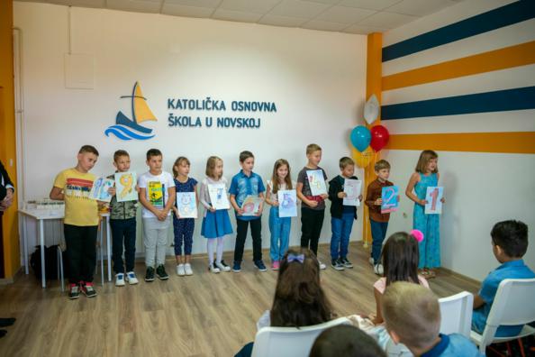 Šesta generacija učenika u Katoličkoj osnovnoj školi u Novskoj 