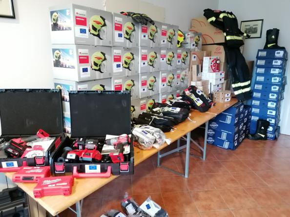 Vatrogasna zajednica Grada Novske dobila novu vatrogasnu opremu i alate vrijednosti 350 tisuća kuna
