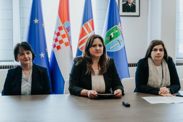 Sud vratio na posao odgojiteljicu iz Novske unatoč potvrdi teških povreda obveza iz radnog odnosa i kažnjavanju djece